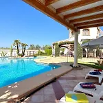 De Charme Avec Piscine Privée Face à La Dénia