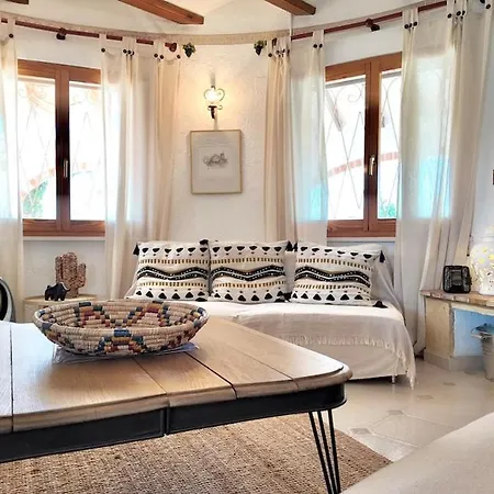 Villa De Charme Avec Piscine Privée Face à La *