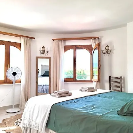 De Charme Avec Piscine Privee Face A La